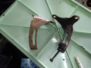 кронштейн генератора