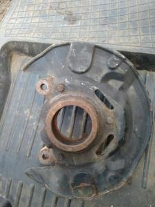 Кулак поворотный