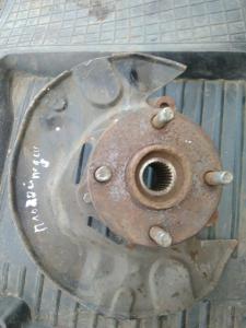 Кулак поворотный