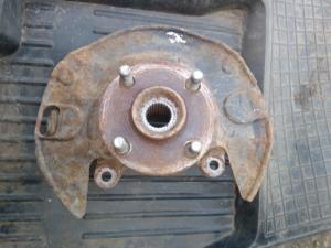 Кулак поворотный